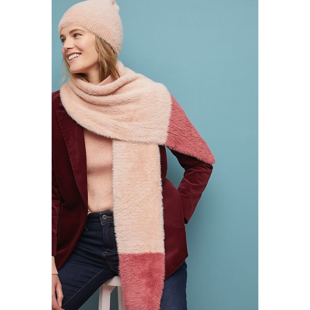 Anthropologie Keeping Cozy Hat + Scarf Gift Set
